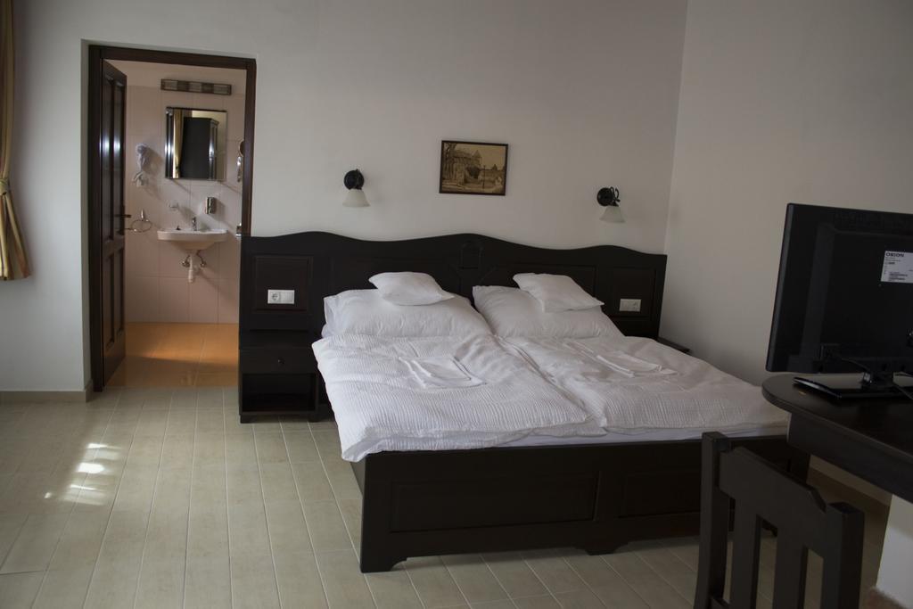 Pékapartman Kőszeg Esterno foto