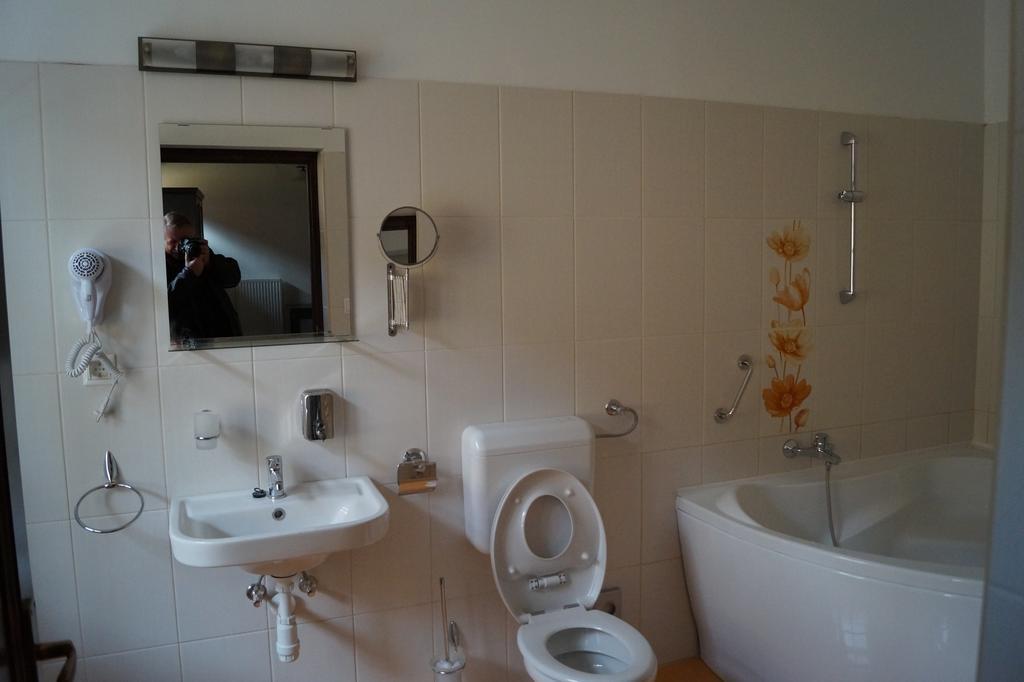 Pékapartman Kőszeg Esterno foto